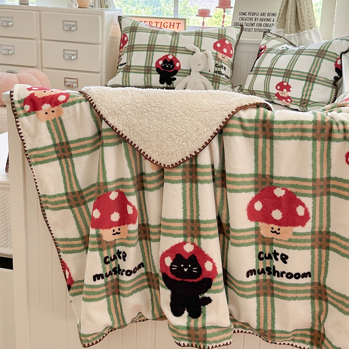 91家纺网 家纺一手货源 找家纺 小叮当家纺仓储工厂店 买家秀 爆款花型2025新款英伦风高克重羊羔绒牛奶绒贝壳边毯子外贸毯子 蘑趣猫影