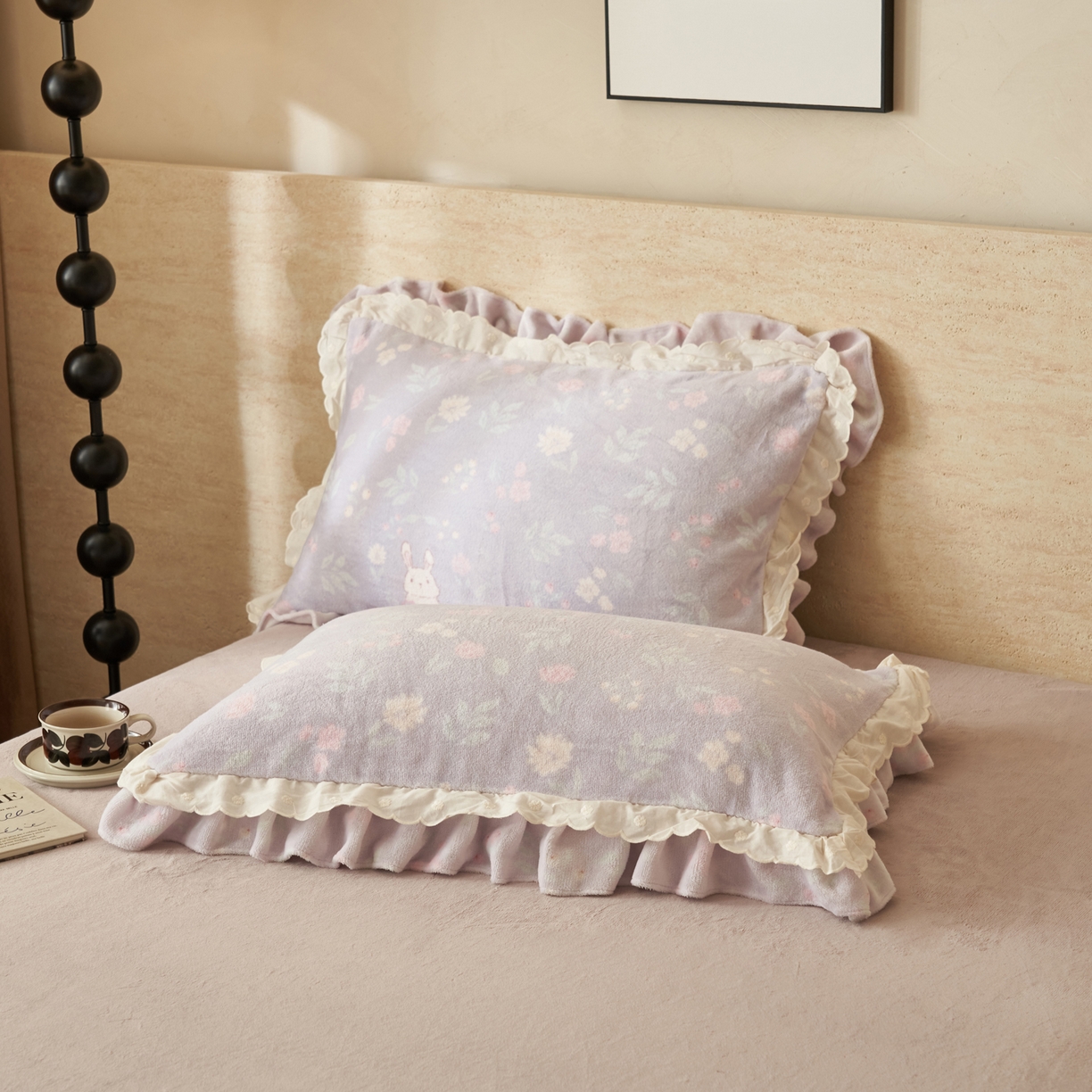 91家纺网 家纺一手货源 找家纺 晨曦家纺 2025新款加绒加厚230克少女风双层花边牛奶绒印花四件套 梦想花园