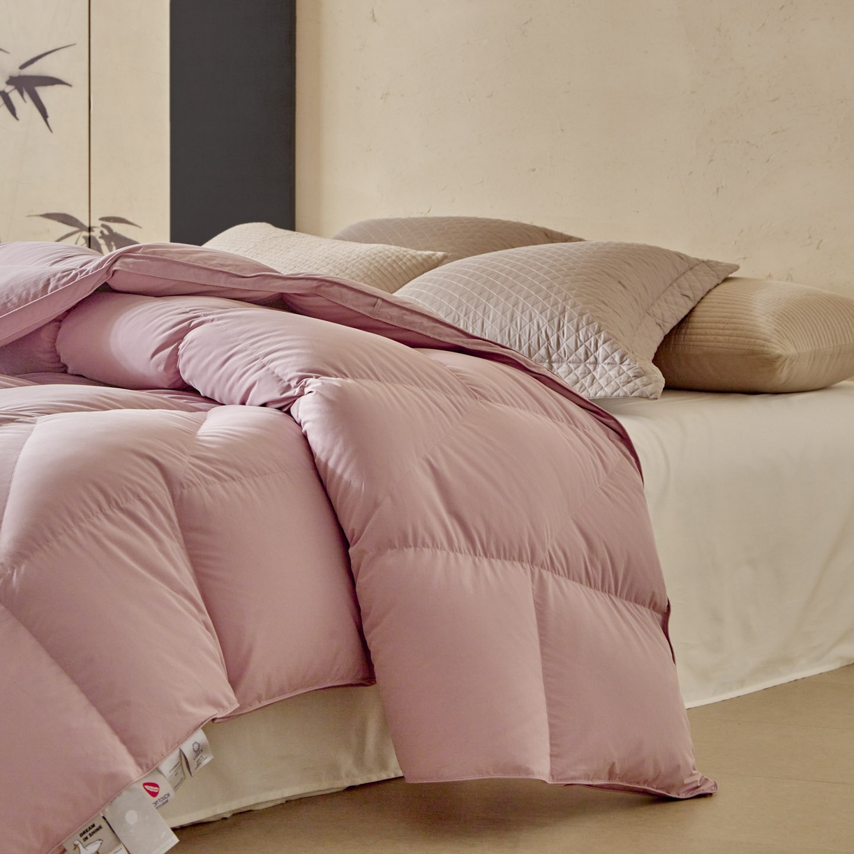 91家纺网 家纺一手货源 找家纺 暖羽屋羽绒馆 2025新款纯色95白鹅绒芯 人体工学鹅绒被子双人加厚2米冬被 春秋被被子被芯 人体工程学被-粉