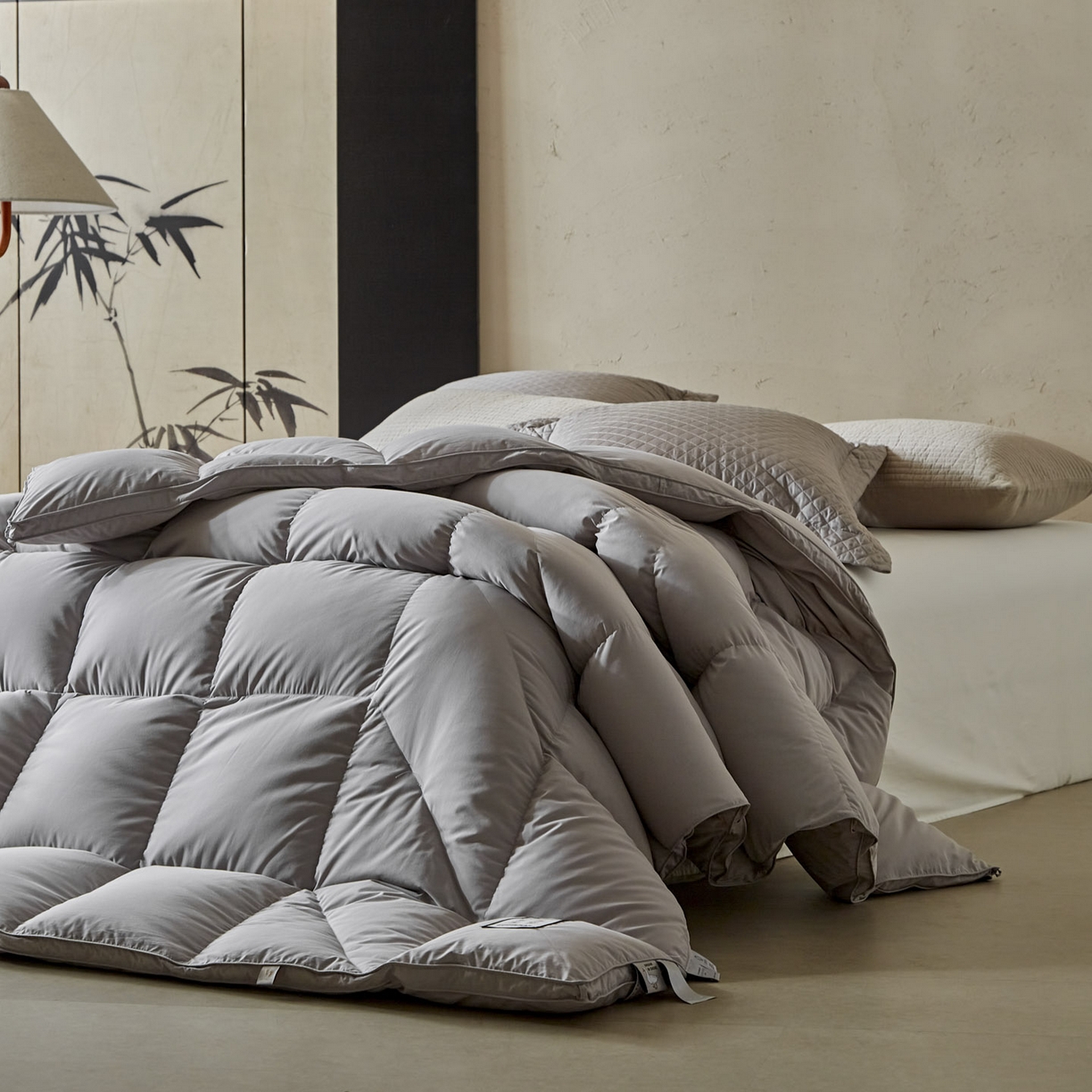 91家纺网 家纺一手货源 找家纺 暖羽屋羽绒馆 2025新款纯色95白鹅绒芯 人体工学鹅绒被子双人加厚2米冬被 春秋被被子被芯 人体工程学被-灰
