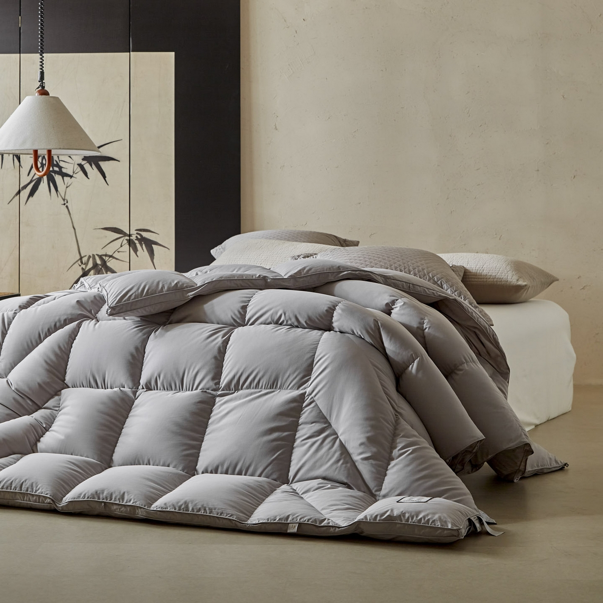 91家纺网 家纺一手货源 找家纺 暖羽屋羽绒馆 2025新款纯色95白鹅绒芯 人体工学鹅绒被子双人加厚2米冬被 春秋被被子被芯 人体工程学被-灰