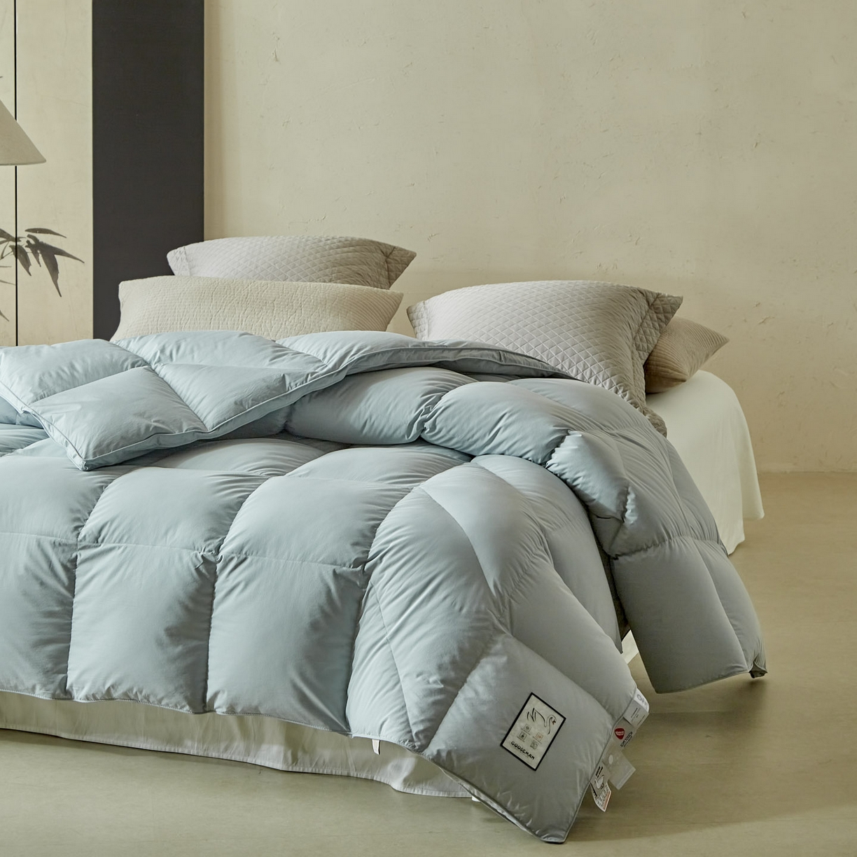 91家纺网 家纺一手货源 找家纺 暖羽屋羽绒馆 2025新款纯色95白鹅绒芯 人体工学鹅绒被子双人加厚2米冬被 春秋被被子被芯 人体工程学被-兰