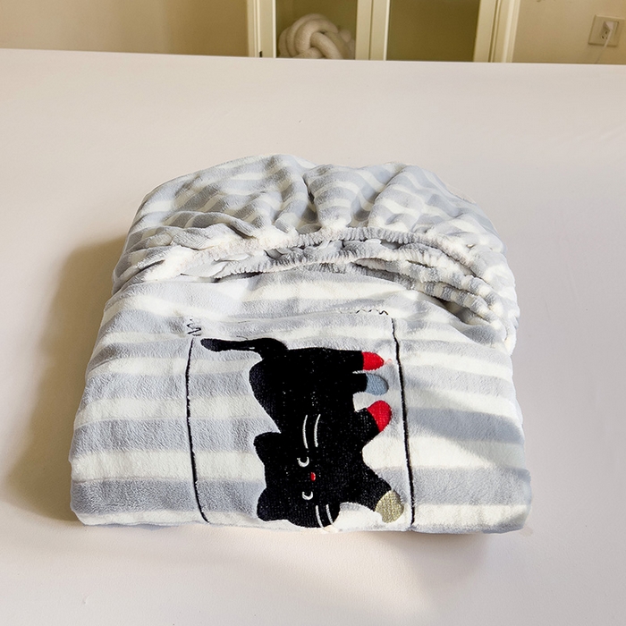 91家纺网 家纺一手货源 找家纺 小叮当家纺仓储工厂店 买家秀 爆款花型2025新款小清新绣花牛奶绒经典条纹系列单品床单床笠床单床笠单件 床笠-灰条小猫