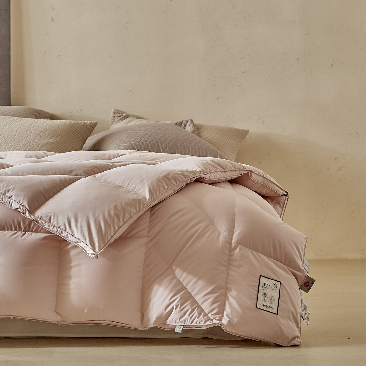 91家纺网 家纺一手货源 找家纺 暖羽屋羽绒馆 2025新款纯色95白鹅绒芯 人体工学鹅绒被子双人加厚2米冬被 春秋被被子被芯 人体工程学被-玉