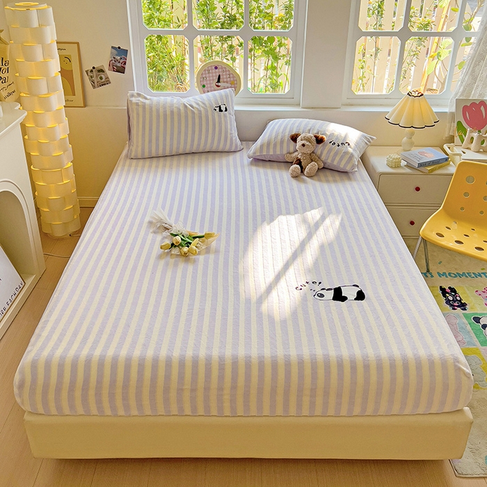 91家纺网 家纺一手货源 找家纺 小叮当家纺仓储工厂店 买家秀 爆款花型2025新款小清新绣花牛奶绒经典条纹系列单品床单床笠床单床笠单件 床笠-紫条熊猫