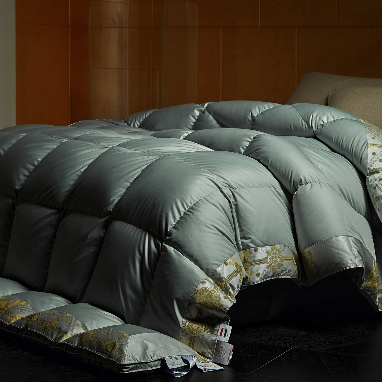 91家纺网 家纺一手货源 找家纺 暖羽屋羽绒馆 2025新款莱赛尔 95白鸭绒被芯 鸭绒被子 婚庆双人被 绣花羽绒被 冬被被子被芯 罗玛 蓝