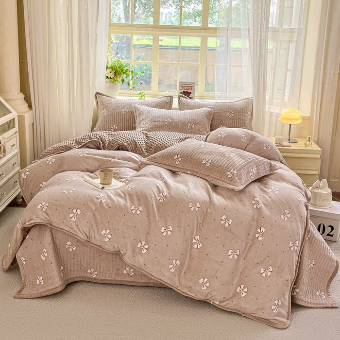 91家纺网 家纺一手货源 找家纺 （总）尚美 2025新款豆豆绒高克重床盖被套四件套