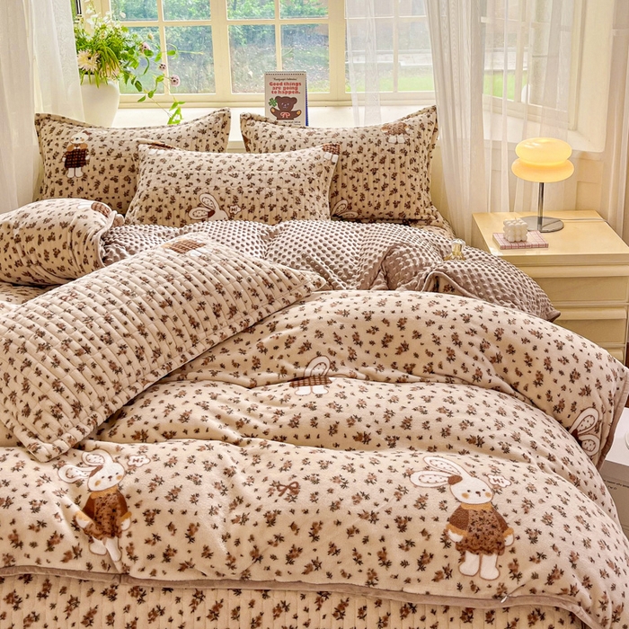 91家纺网 家纺一手货源 找家纺 尚美 2025新款豆豆绒高克重床盖被套四件套 咖色兔