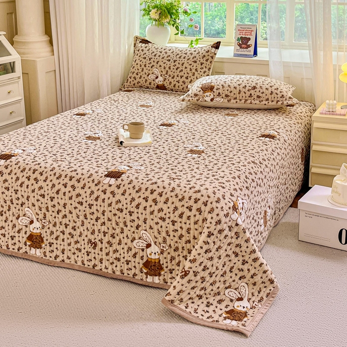 91家纺网 家纺一手货源 找家纺 尚美 2025新款豆豆绒高克重床盖被套四件套 咖色兔