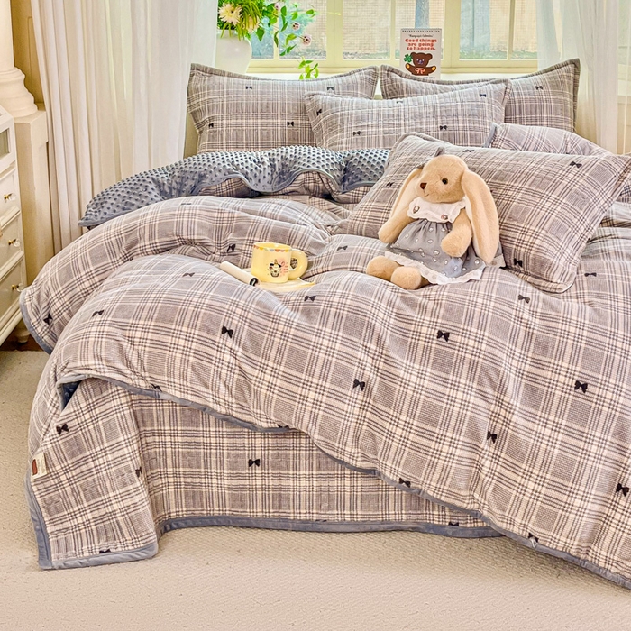 91家纺网 家纺一手货源 找家纺 尚美 2025新款豆豆绒高克重床盖被套四件套 黑色蝴蝶结