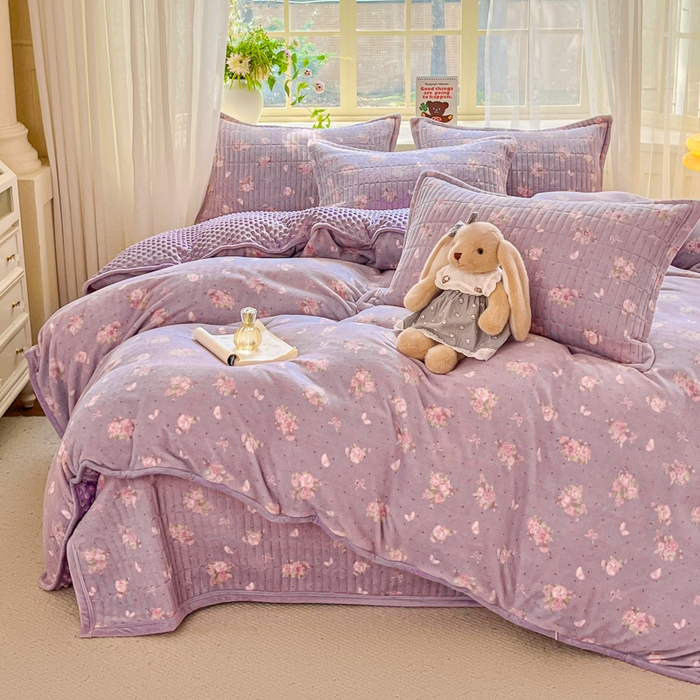 91家纺网 家纺一手货源 找家纺 尚美 2025新款豆豆绒高克重床盖被套四件套 花梦