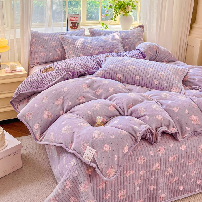 91家纺网 家纺一手货源 找家纺 尚美 2025新款豆豆绒高克重床盖被套四件套 花梦