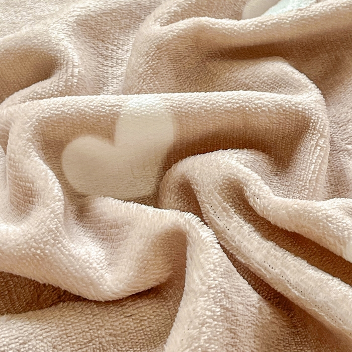 91家纺网 家纺一手货源 找家纺 尚美 2025新款豆豆绒高克重床盖被套四件套 咖色爱心