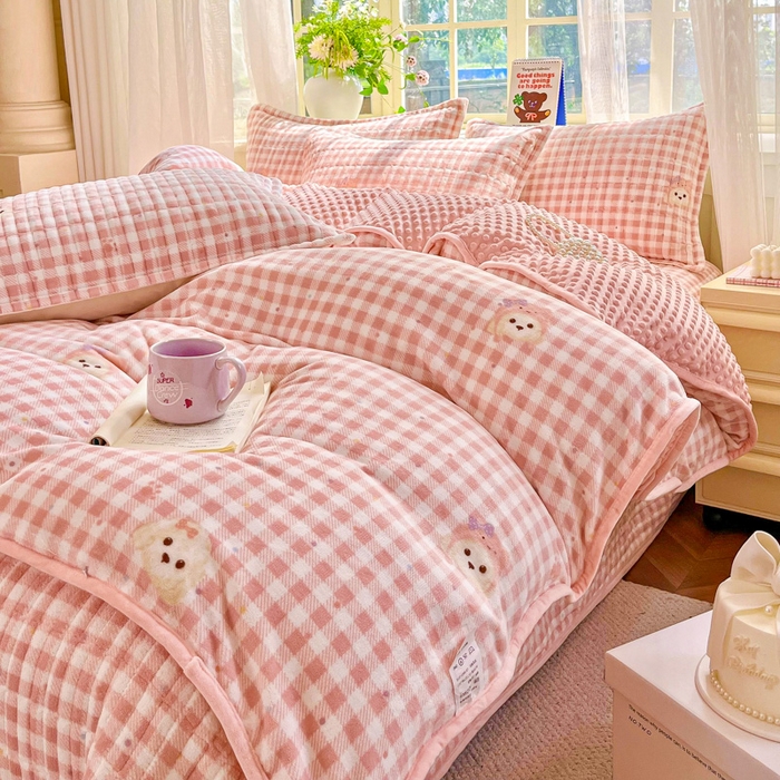 91家纺网 家纺一手货源 找家纺 尚美 2025新款豆豆绒高克重床盖被套四件套 可爱狗