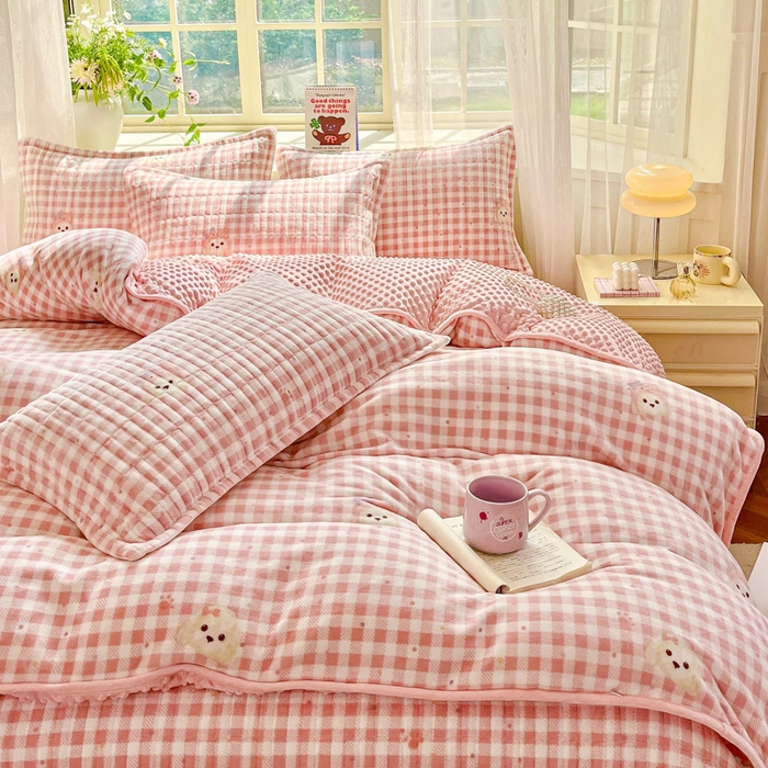 91家纺网 家纺一手货源 找家纺 尚美 2025新款豆豆绒高克重床盖被套四件套 可爱狗