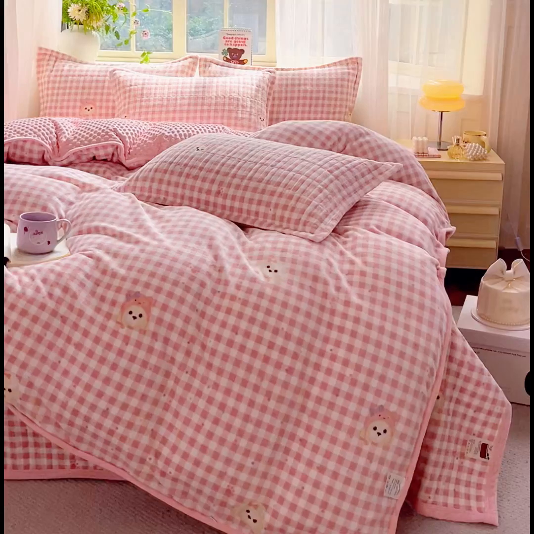 91家纺网 家纺一手货源 找家纺 尚美 2025新款豆豆绒高克重床盖被套四件套 可爱狗