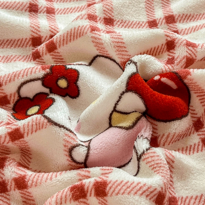 91家纺网 家纺一手货源 找家纺 尚美 2025新款豆豆绒高克重床盖被套四件套 苹果KT猫