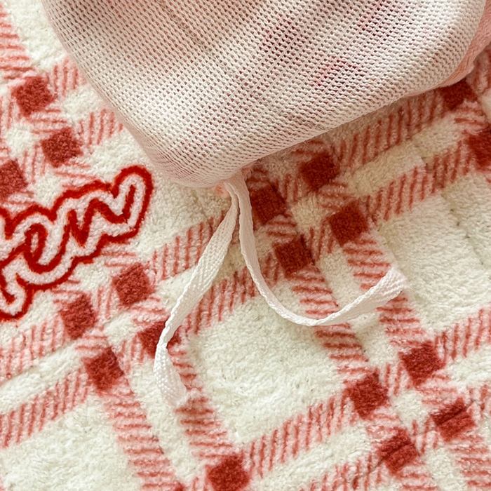 91家纺网 家纺一手货源 找家纺 尚美 2025新款豆豆绒高克重床盖被套四件套 苹果KT猫