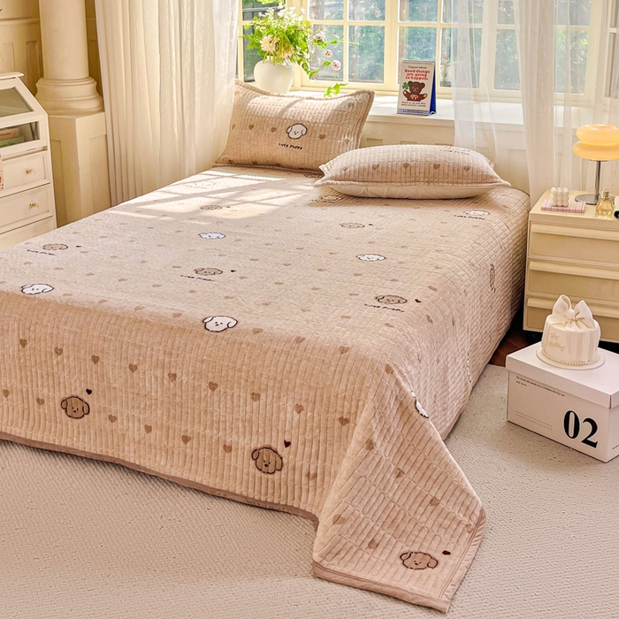 91家纺网 家纺一手货源 找家纺 尚美 2025新款豆豆绒高克重床盖被套四件套 心心狗