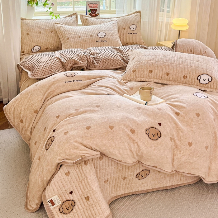 91家纺网 家纺一手货源 找家纺 尚美 2025新款豆豆绒高克重床盖被套四件套 心心狗