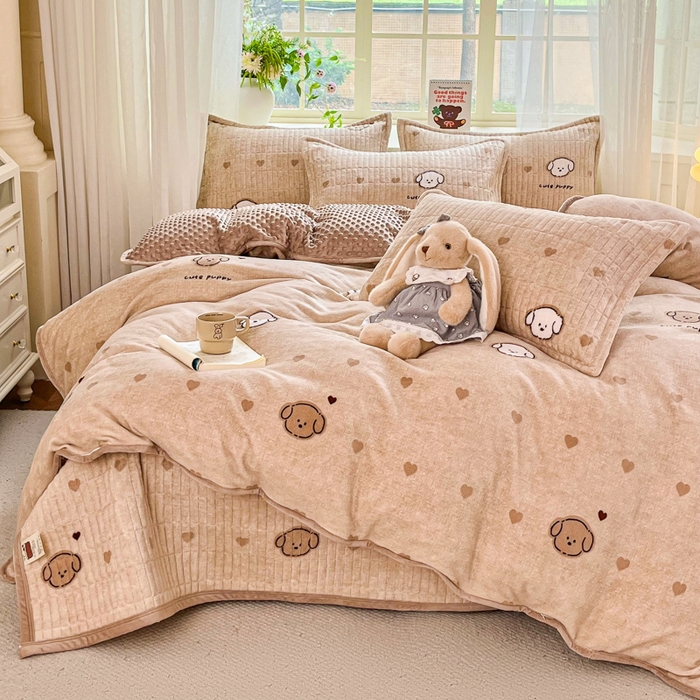 91家纺网 家纺一手货源 找家纺 尚美 2025新款豆豆绒高克重床盖被套四件套 心心狗