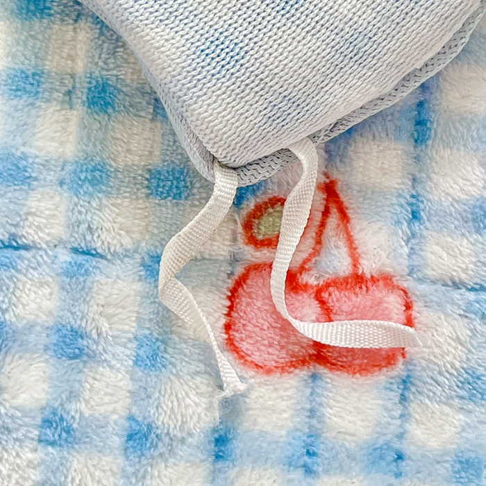 91家纺网 家纺一手货源 找家纺 尚美 2025新款豆豆绒高克重床盖被套四件套 樱桃KT猫