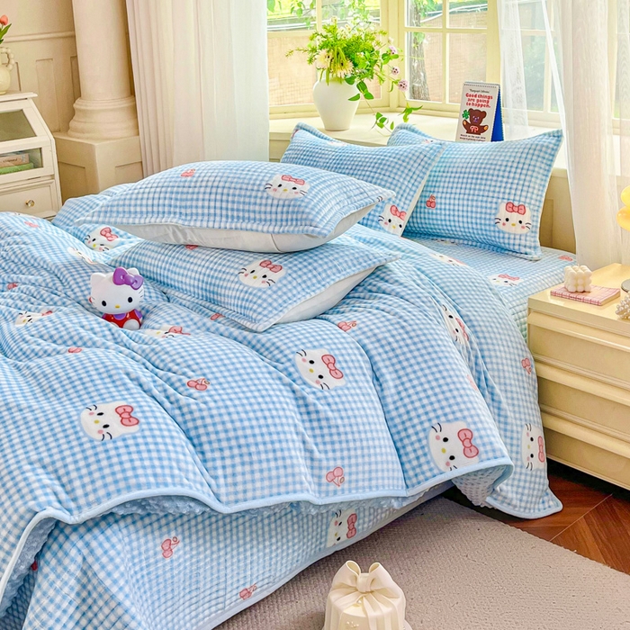 91家纺网 家纺一手货源 找家纺 尚美 2025新款豆豆绒高克重床盖被套四件套 樱桃KT猫