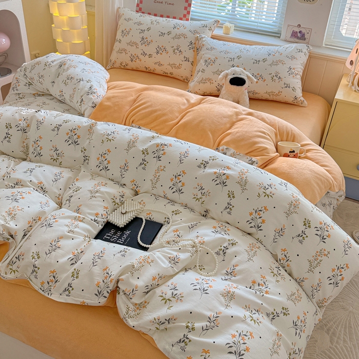 91家纺网 家纺一手货源 找家纺 （总）捌月 2025新款棉加绒A版13372全棉B版高克重牛奶绒四件套直播新品