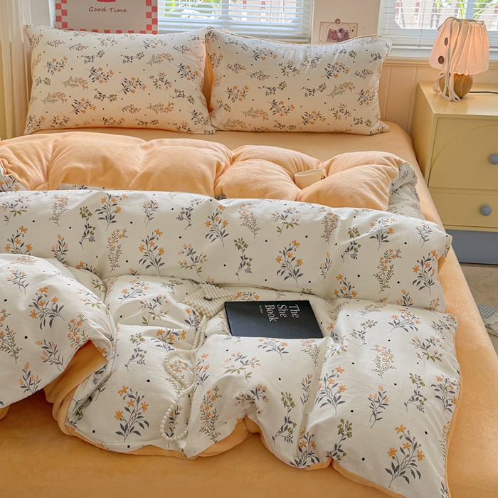 91家纺网 家纺一手货源 找家纺 （总）捌月 2025新款棉加绒A版13372全棉B版高克重牛奶绒四件套直播新品