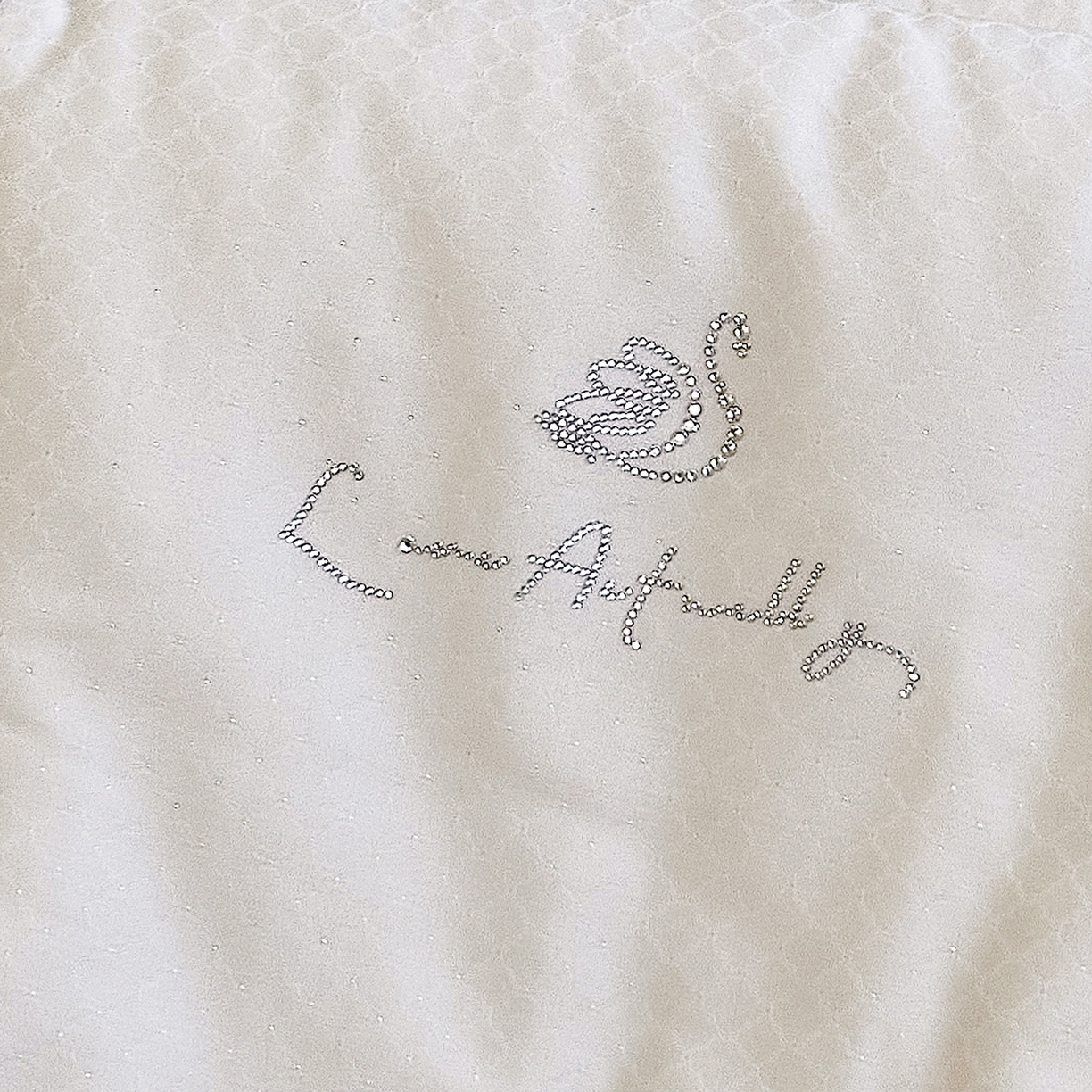 91家纺网 家纺一手货源 找家纺 CINNY馨宜 2025新款银离子抗菌蚕丝大豆春秋被冬被被子被芯 银色