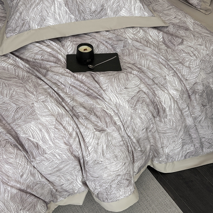 91家纺网 家纺一手货源 找家纺 乐蔻家纺 2025新款全棉拼边陶瓷生态磨毛四件套 倾语 灰