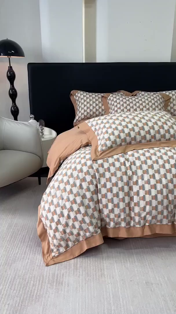 91家纺网 家纺一手货源 找家纺 乐蔻家纺 2025新款全棉拼边陶瓷生态磨毛四件套 格意