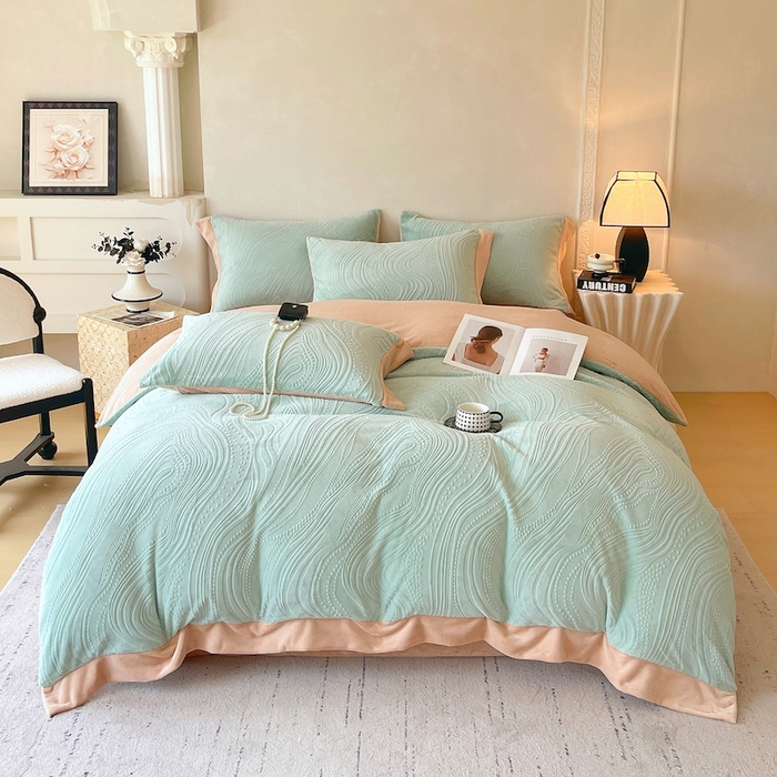 91家纺网 家纺一手货源 找家纺 （总）乐蔻家纺 2025新款欧式烂花牛奶绒四件套-弗洛