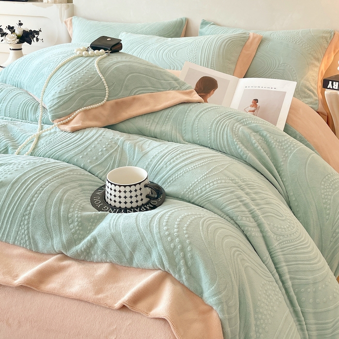 91家纺网 家纺一手货源 找家纺 乐蔻家纺 2025新款欧式烂花牛奶绒四件套-弗洛 弗洛-豆绿