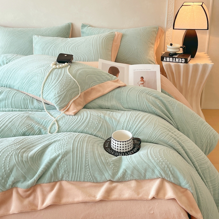 91家纺网 家纺一手货源 找家纺 乐蔻家纺 2025新款欧式烂花牛奶绒四件套-弗洛 弗洛-豆绿