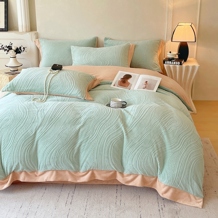 91家纺网 家纺一手货源 找家纺 乐蔻家纺 2025新款欧式烂花牛奶绒四件套-弗洛 弗洛-豆绿