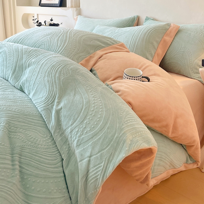 91家纺网 家纺一手货源 找家纺 乐蔻家纺 2025新款欧式烂花牛奶绒四件套-弗洛 弗洛-豆绿