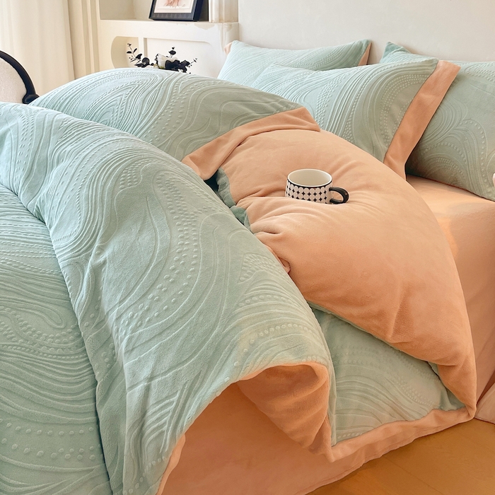 91家纺网 家纺一手货源 找家纺 乐蔻家纺 2025新款欧式烂花牛奶绒四件套-弗洛 弗洛-豆绿