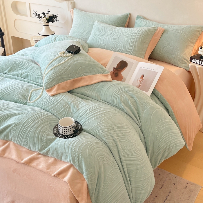 91家纺网 家纺一手货源 找家纺 乐蔻家纺 2025新款欧式烂花牛奶绒四件套-弗洛 弗洛-豆绿