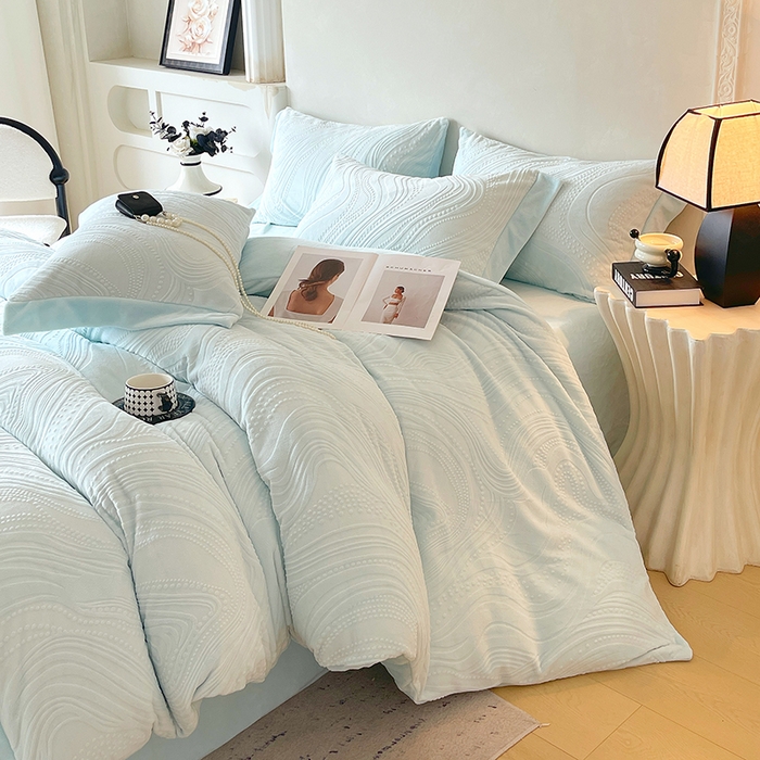 91家纺网 家纺一手货源 找家纺 乐蔻家纺 2025新款欧式烂花牛奶绒四件套-弗洛 弗洛-天青