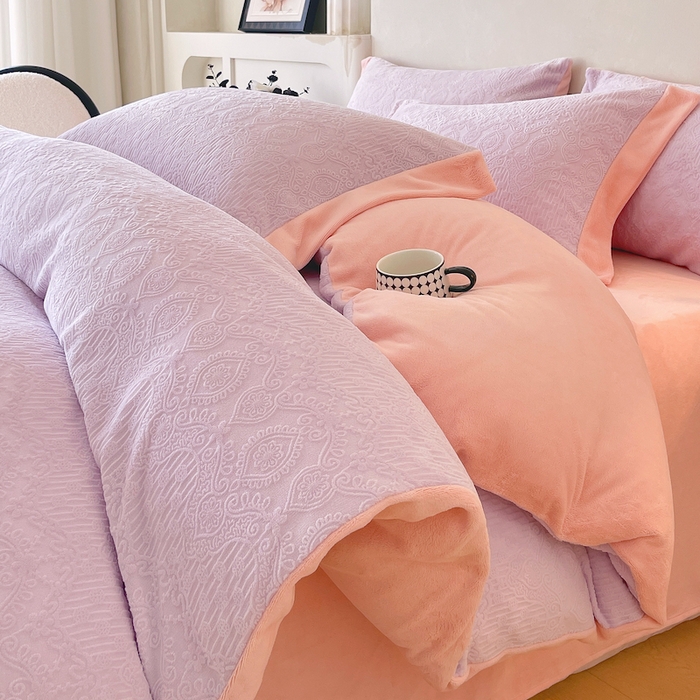 91家纺网 家纺一手货源 找家纺 （总）乐蔻家纺 2025新款欧式烂花牛奶绒四件套-艾拉