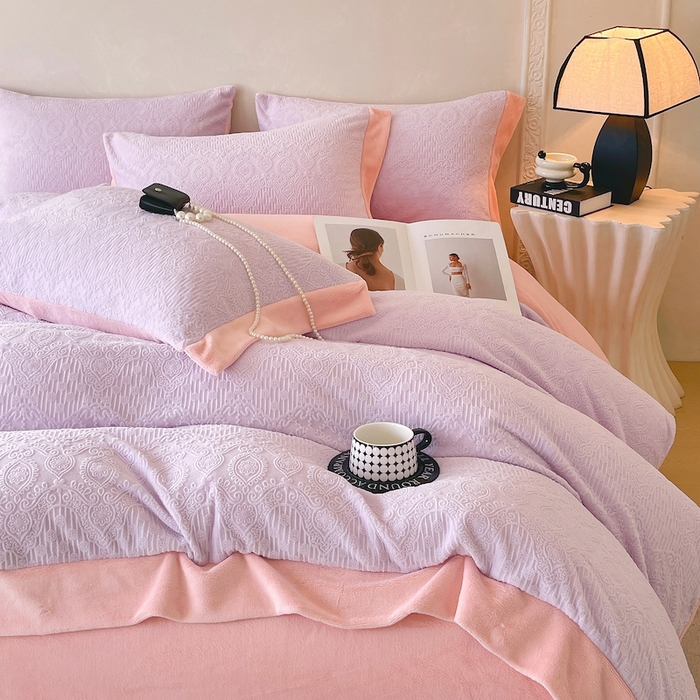 91家纺网 家纺一手货源 找家纺 （总）乐蔻家纺 2025新款欧式烂花牛奶绒四件套-艾拉