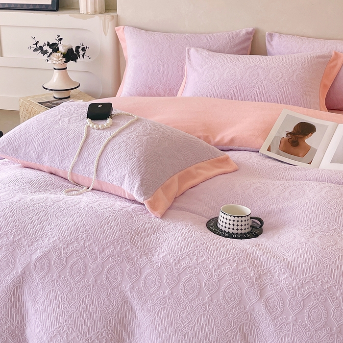 91家纺网 家纺一手货源 找家纺 乐蔻家纺 2025新款欧式烂花牛奶绒四件套-艾拉 艾拉-蝴蝶粉