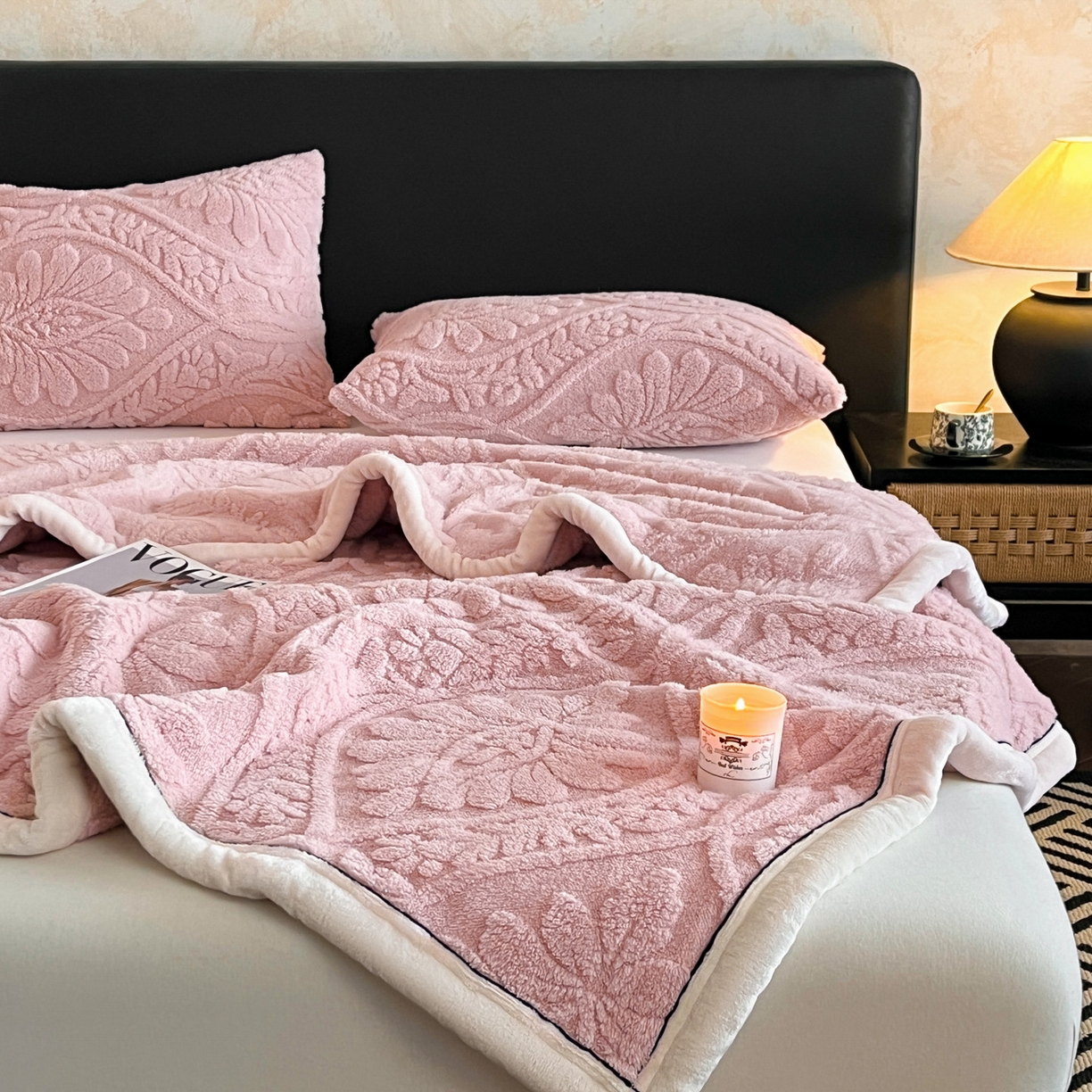 91家纺网 家纺一手货源 找家纺 莱家富 2026新款塔芙绒舒棉绒单层毯-繁花系列（可供跨境外贸抽空压缩爆款首选） 繁花-公主粉