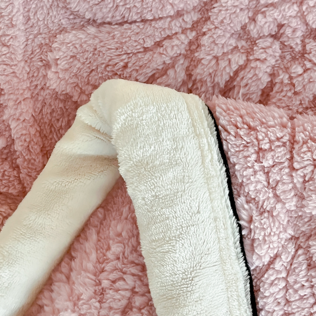 91家纺网 家纺一手货源 找家纺 莱家富 2026新款塔芙绒舒棉绒单层毯-繁花系列（可供跨境外贸抽空压缩爆款首选） 繁花-公主粉