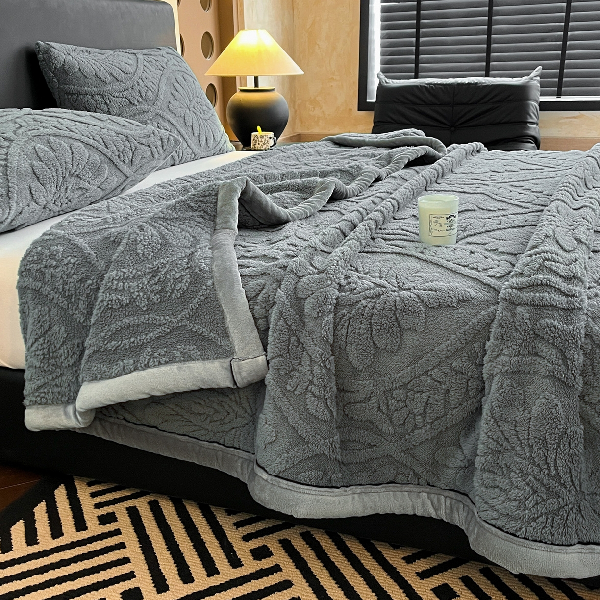 91家纺网 家纺一手货源 找家纺 莱家富 2026新款塔芙绒舒棉绒单层毯-繁花系列（可供跨境外贸抽空压缩爆款首选） 繁花-深灰