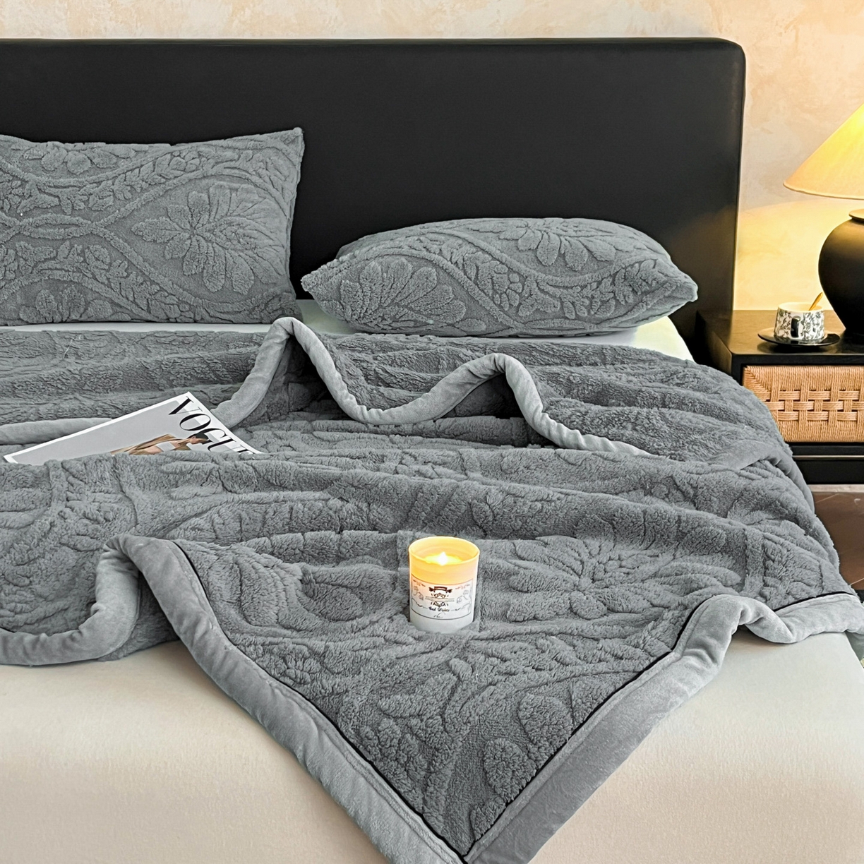 91家纺网 家纺一手货源 找家纺 莱家富 2026新款塔芙绒舒棉绒单层毯-繁花系列（可供跨境外贸抽空压缩爆款首选） 繁花-深灰