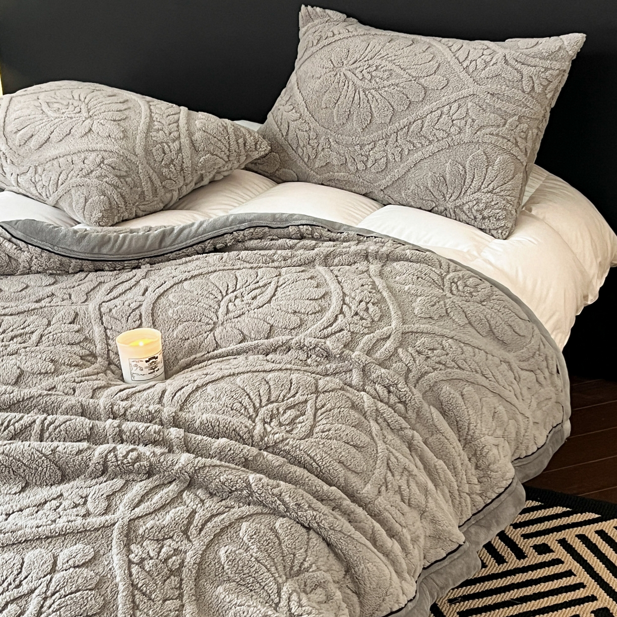 91家纺网 家纺一手货源 找家纺 莱家富 2026新款塔芙绒舒棉绒单层毯-繁花系列（可供跨境外贸抽空压缩爆款首选） 繁花-月影灰