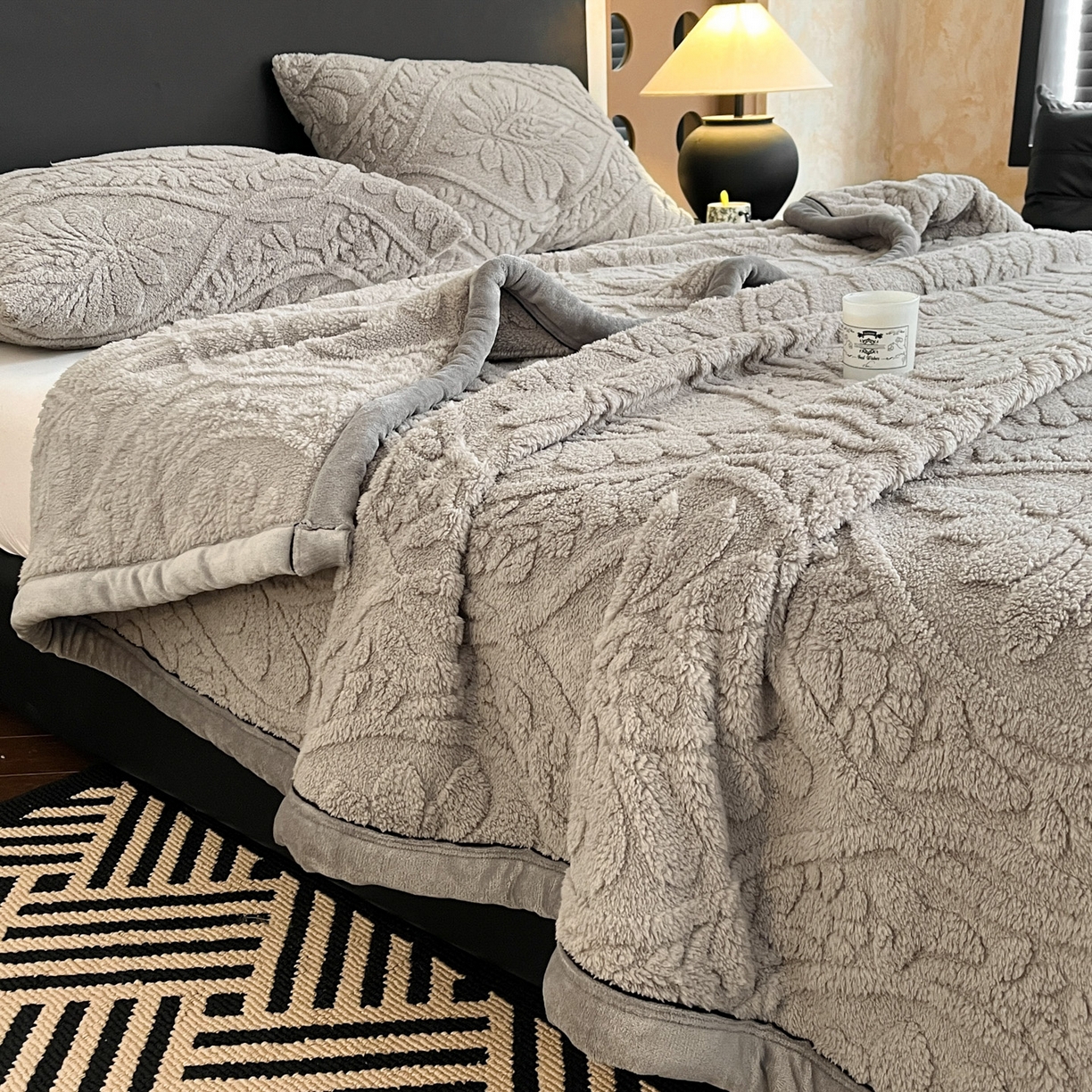 91家纺网 家纺一手货源 找家纺 莱家富 2026新款塔芙绒舒棉绒单层毯-繁花系列（可供跨境外贸抽空压缩爆款首选） 繁花-月影灰