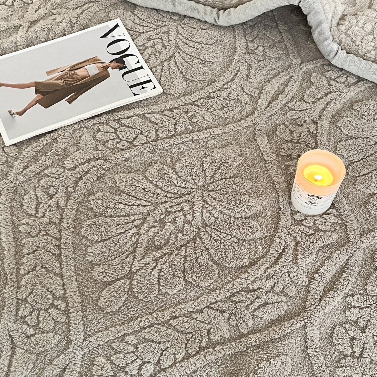 91家纺网 家纺一手货源 找家纺 莱家富 2026新款塔芙绒舒棉绒单层毯-繁花系列（可供跨境外贸抽空压缩爆款首选） 繁花-月影灰